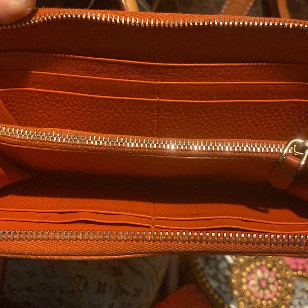 Prada Wallet - Picture 4 of 4